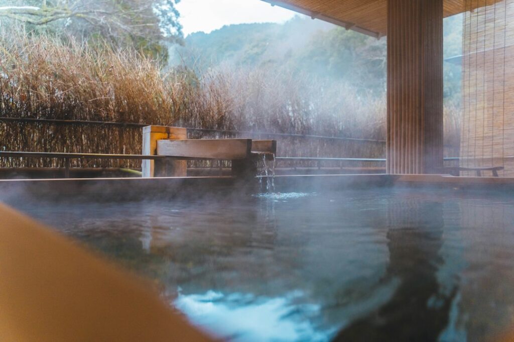 温泉のイメージ(紹介施設の実写ではありません)